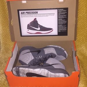 Men’s NIKE air precision basketball shoes